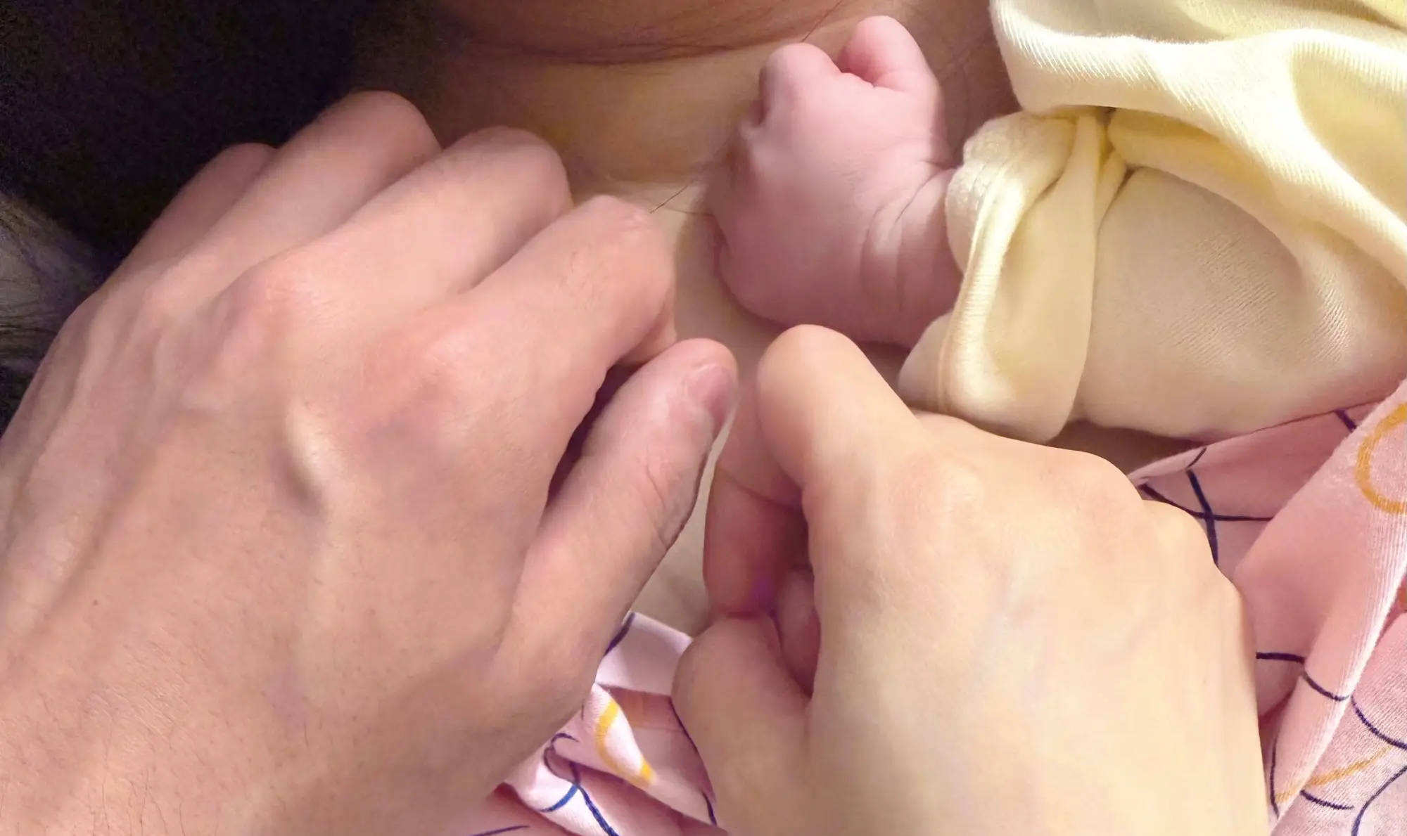 陈牧驰陈冰结婚生子隐婚生子大公开！从低调相守到官宣三口之家，儿子“柒宝”软萌可爱