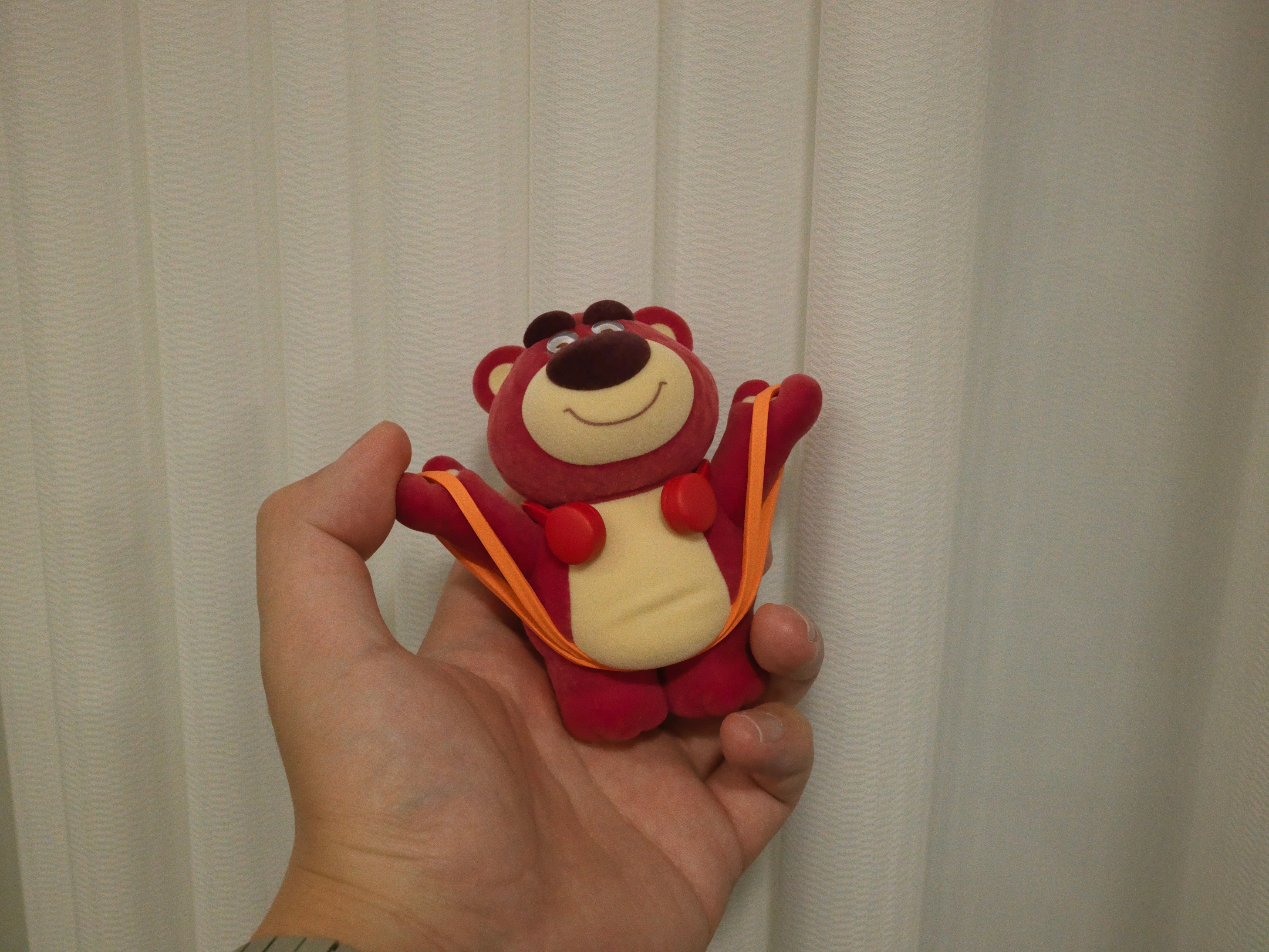 买了两个草莓熊盲盒，然后两个盲盒抽到一样的了