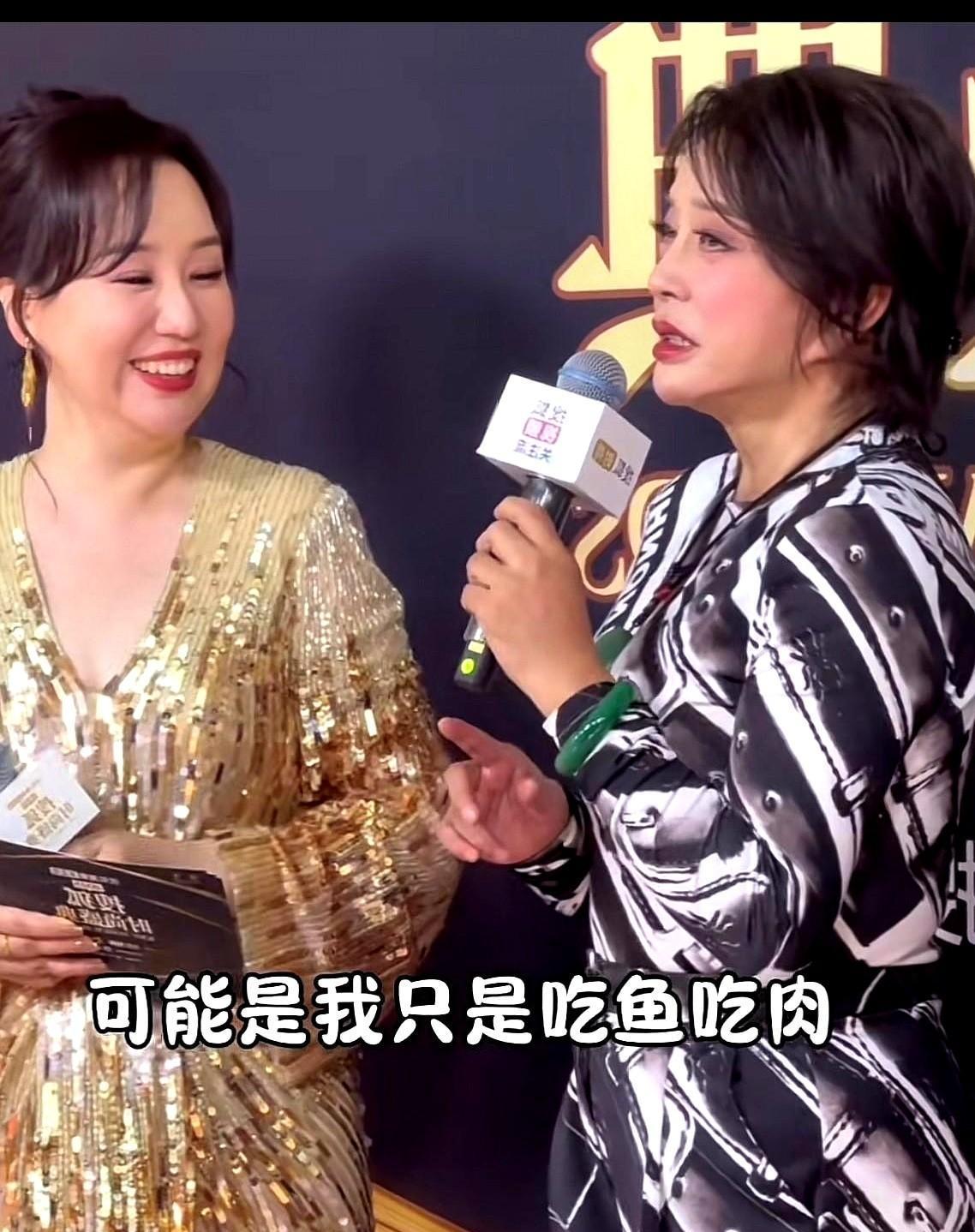 你以为75岁还能劈叉跳舞全靠吃鱼吃肉？
错了，刘晓庆今早5点已经做完30个深蹲。