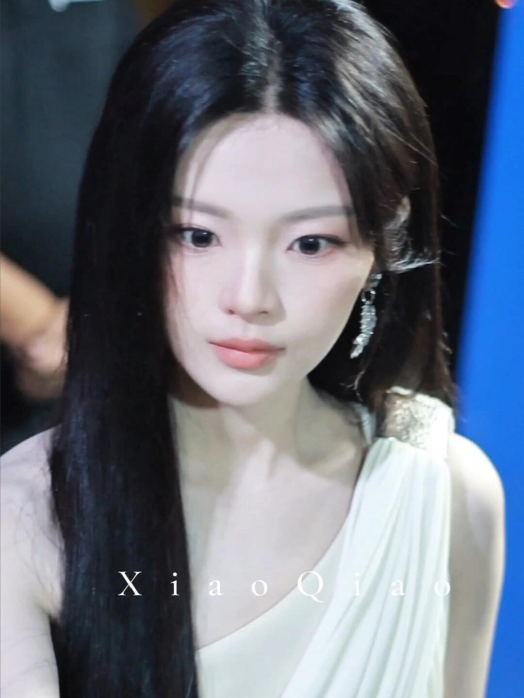 月光女神杨超越