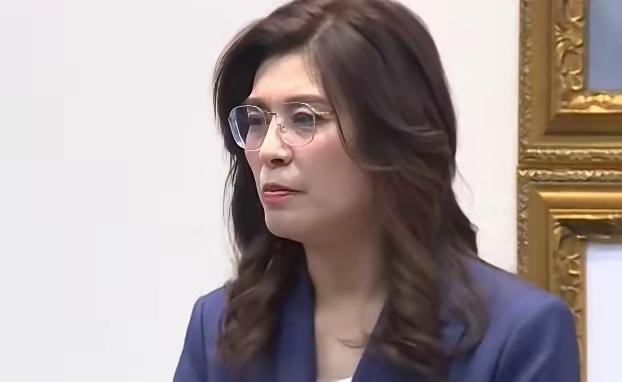 台湾“美丽岛电子报” 27日公布最新“5月政务民调”，其中针对国民党主席郑丽文信