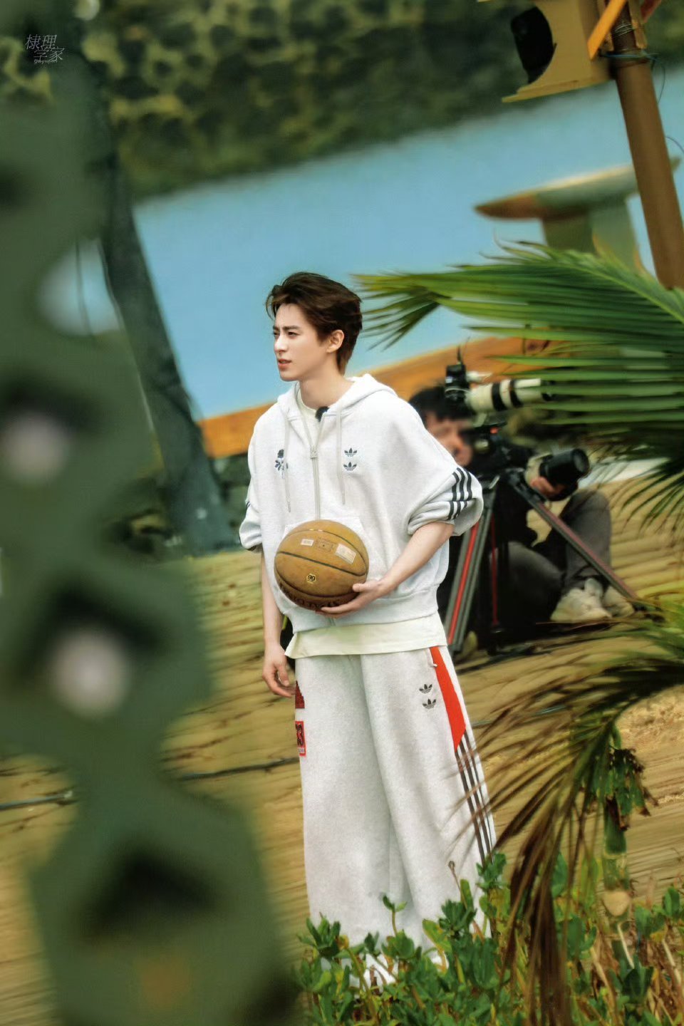 王鹤棣30分钟采访聊了1小时不会让人话掉地上！期待电影星河入梦！ 