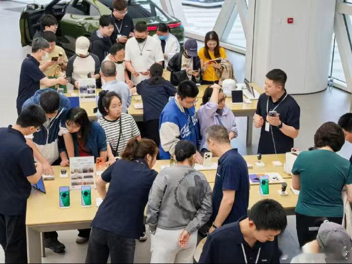 华为Pura90系列开售爆单Pura90多地门店售罄看到Pura90开售即售罄的