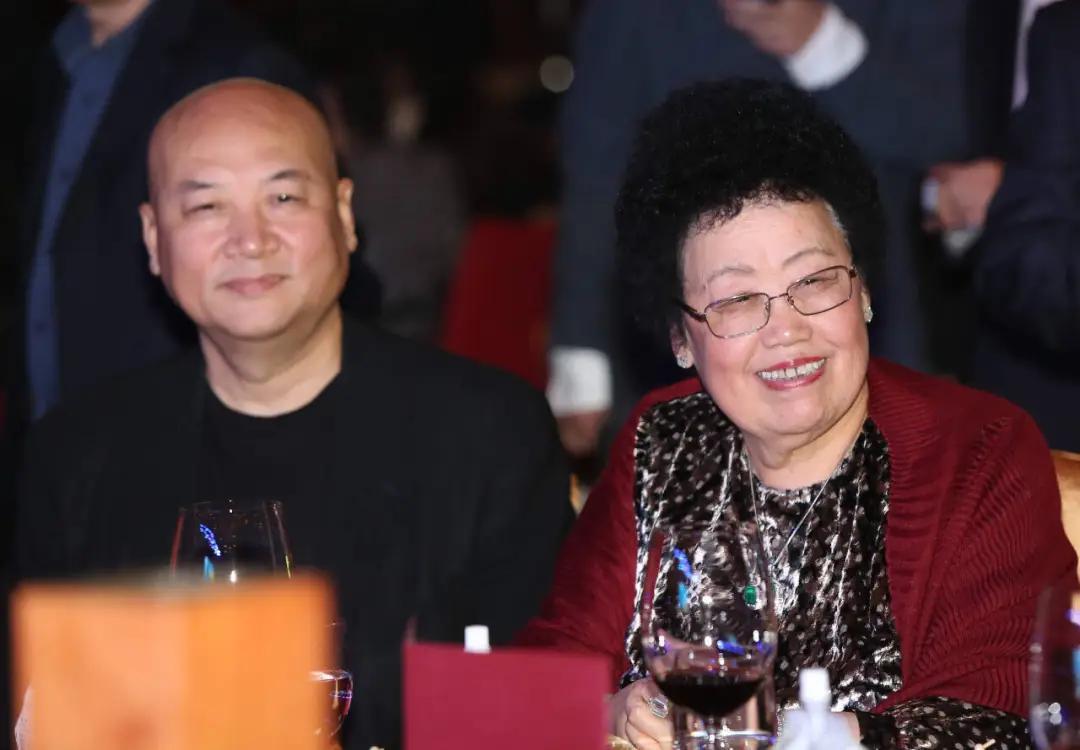 突发！85岁陈丽华病逝，与“唐僧”迟重瑞36年忘年恋，结局让人唏嘘
 
大家怎么