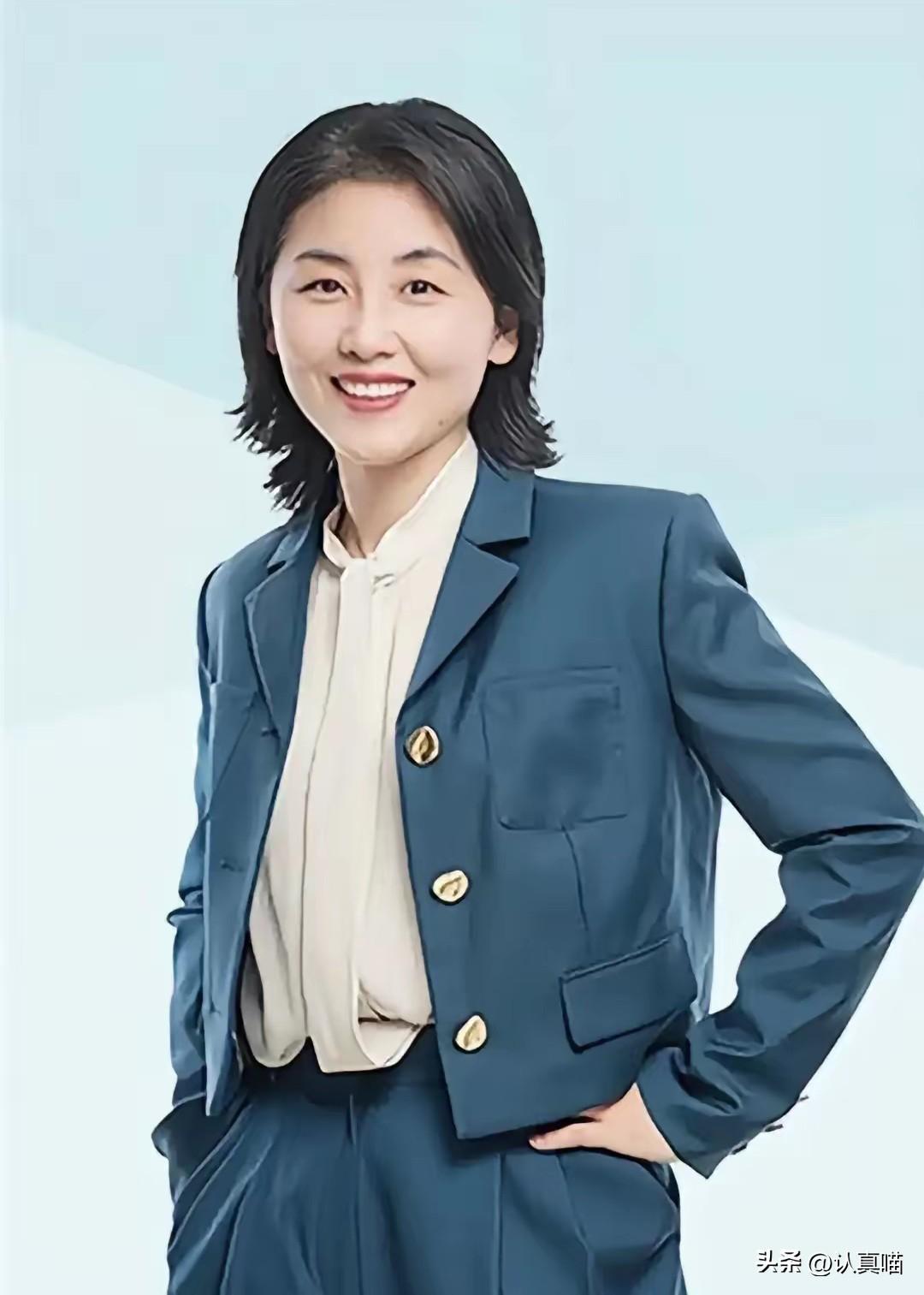 看完颜宁这几天的日程，
我心里真的被狠狠扎了一下。
白天是处理一堆琐事的院长，晚