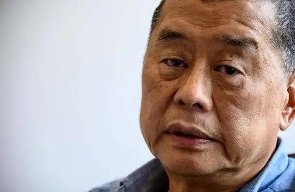 黎智英在香港被判处20年有期徒刑！他曾在一次访谈节目中敦促美国使用核武器杀死14