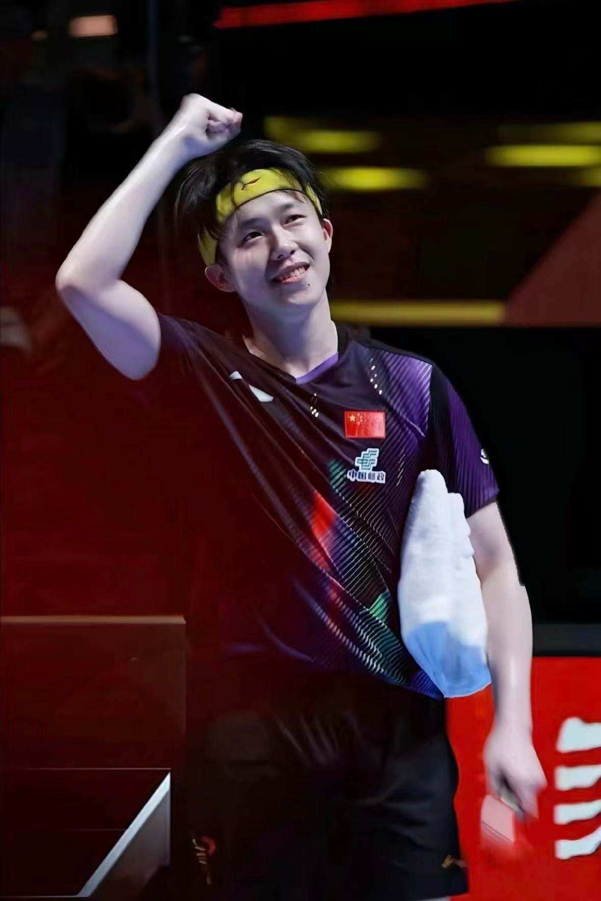 综合亚运会的高强度对抗，正是用来检验平日训练成果的绝佳舞台。王皓谈王楚钦练亚运备