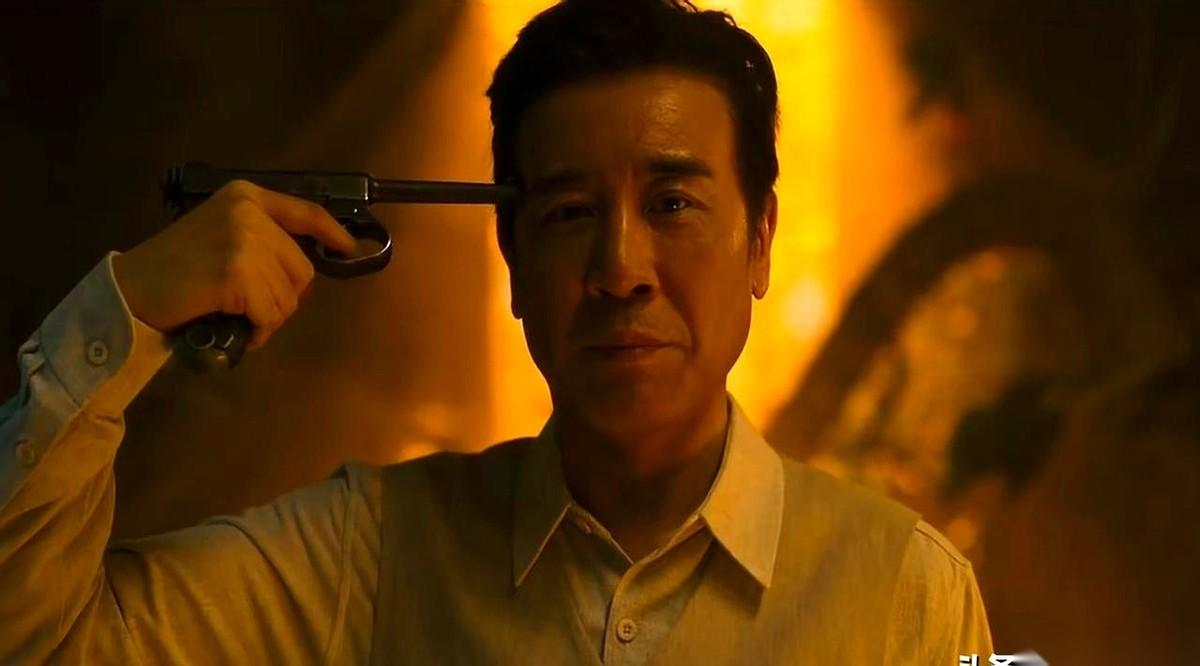 《八千里路云和月》更新到这一集，田家泰这一枪，直接把人的心口捅了个窟窿。
四周全