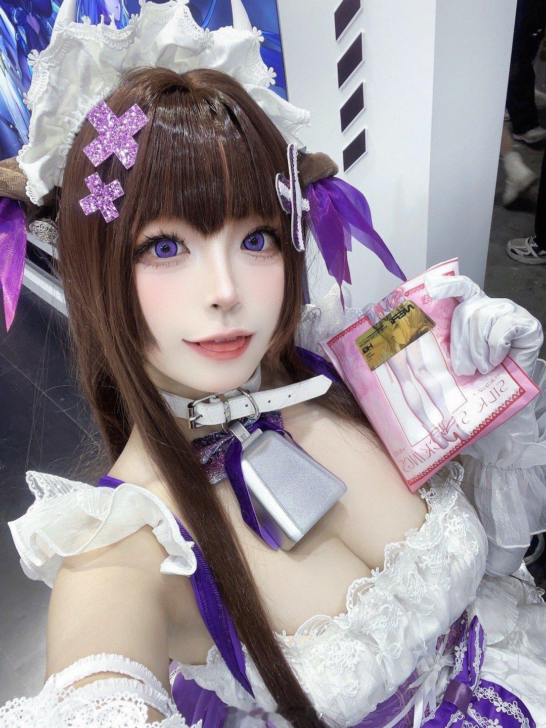 #交错战线[超话]##交错战线0103公测# 谁家展台（吃这么好、、参加活动还送