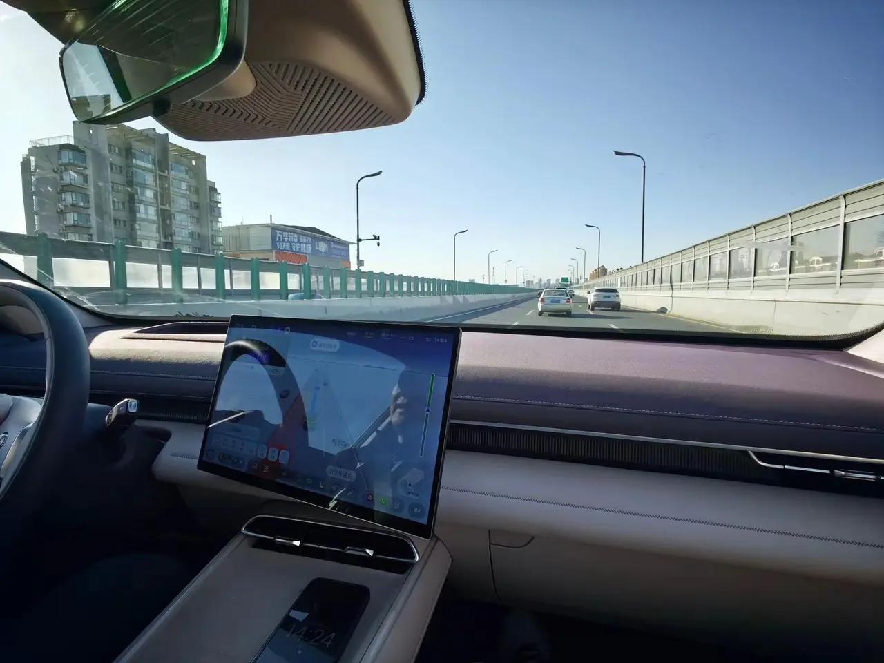 深蓝S07华为乾崑630长续航版以实实在在长续航和真智能将未来出行体验兑现于当下