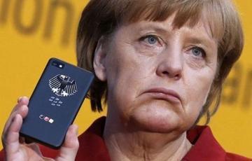 退休几年的默克尔预言：德美之间必有一场“重大交锋”，她给整个欧洲划下红线，不许主