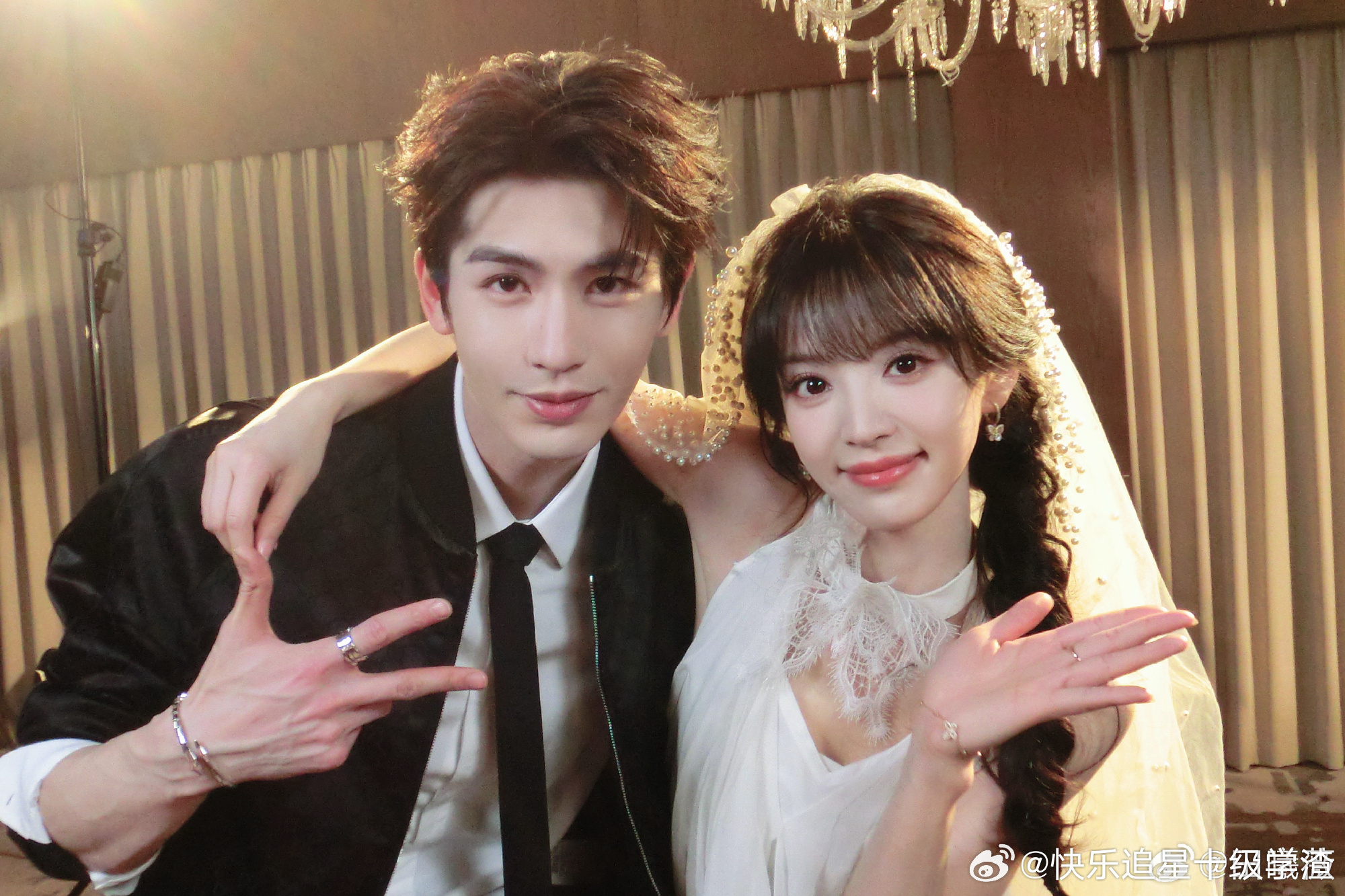 张凌赫田曦薇拍了头纱合照啊啊啊啊啊啊啊啊啊啊啊 