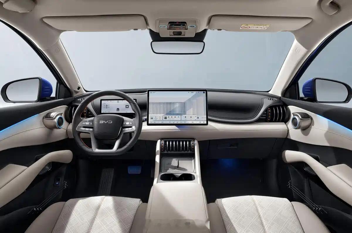 新款比亚迪元PLUS海外版官图 采用800V高压平台海外更名为BYD Atto 