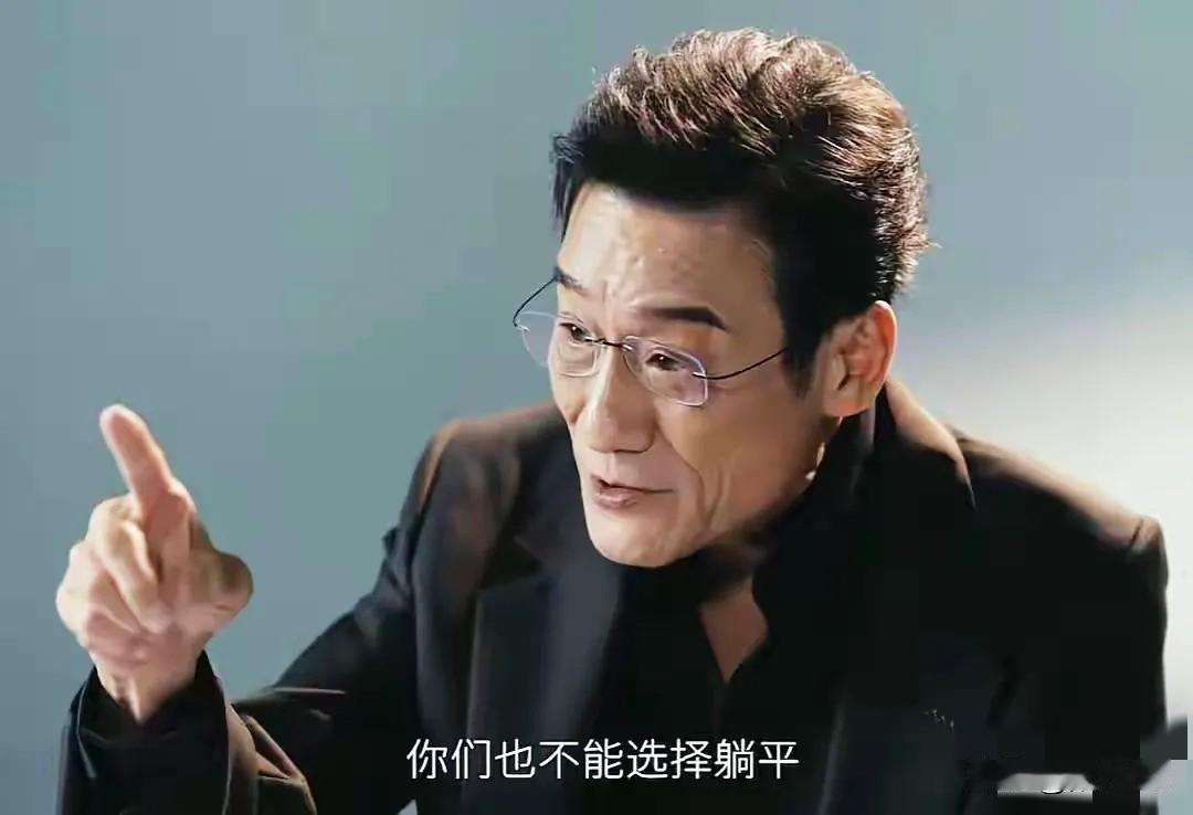 68岁的梁家辉，香港老一辈资深艺人，曾获得5次影帝称号，网传身家百亿，他为什么不