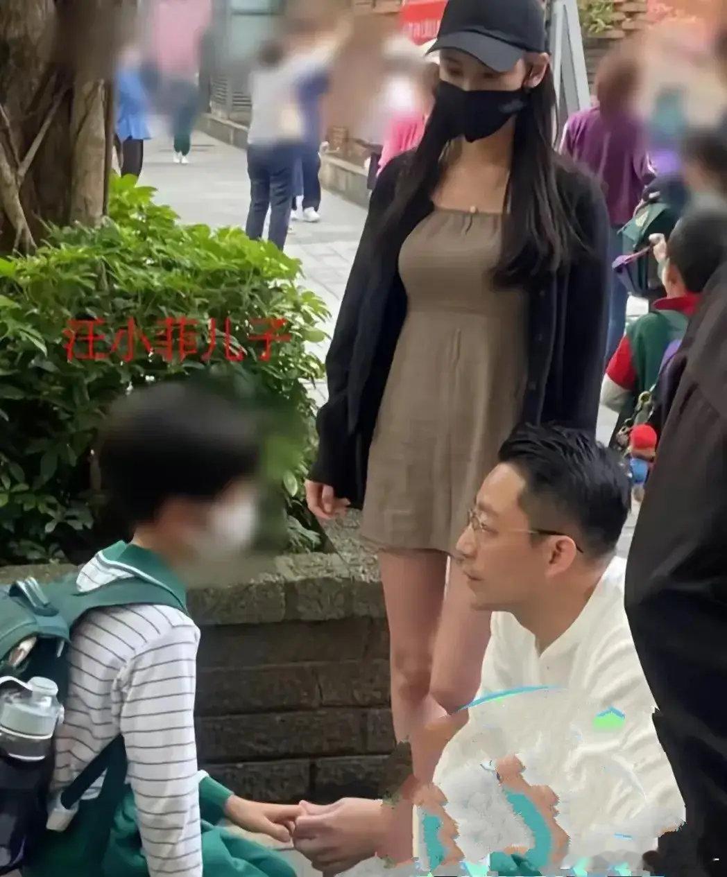 他爱不爱大S不知道，他对他女儿是真的，尽量多陪伴经常他自己带女儿出去玩。别人和你