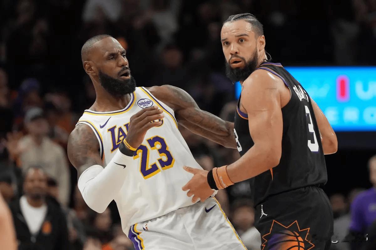 艾顿谈詹姆斯：

“勒布朗最后的罚球帮助我们赢下比赛。”

“他跟狄龙的冲突。”