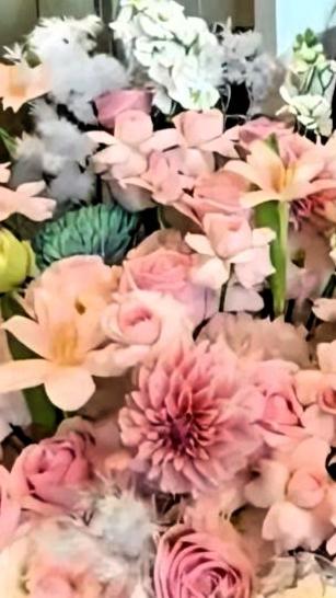 雪飘大河失滔滔，求下联：[点亮平安灯][点亮平安灯][点亮平安灯][点亮平安灯]