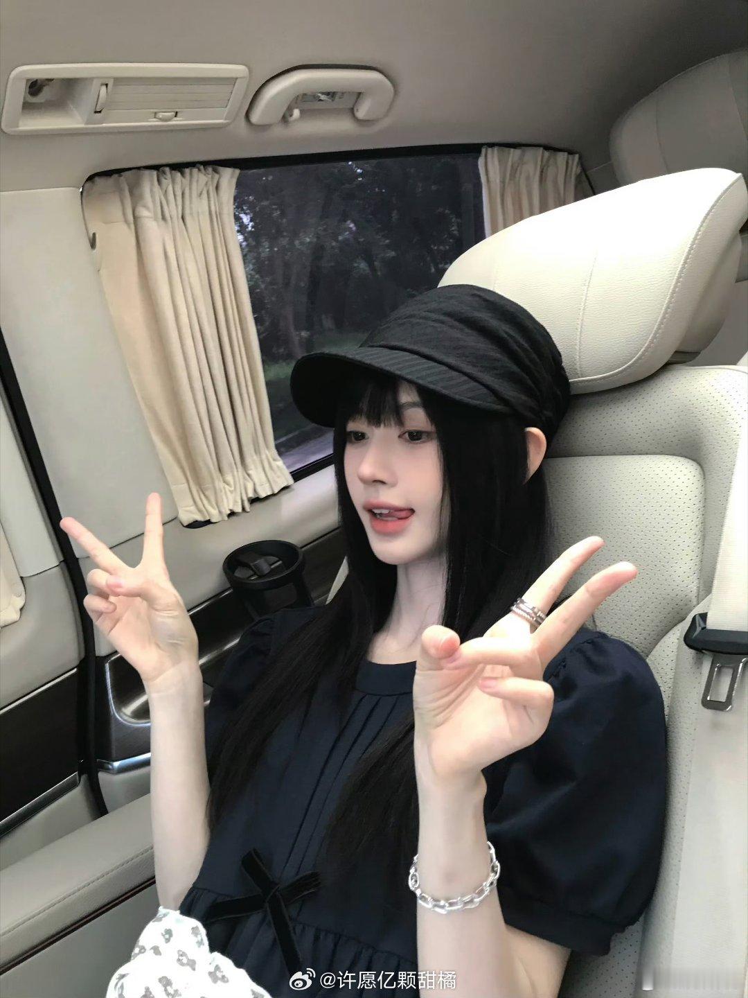 来战 jjy鞠婧祎阿黛jjy鞠婧祎来战门没锁是谁溜进我的心房了(◍´꒳`◍)