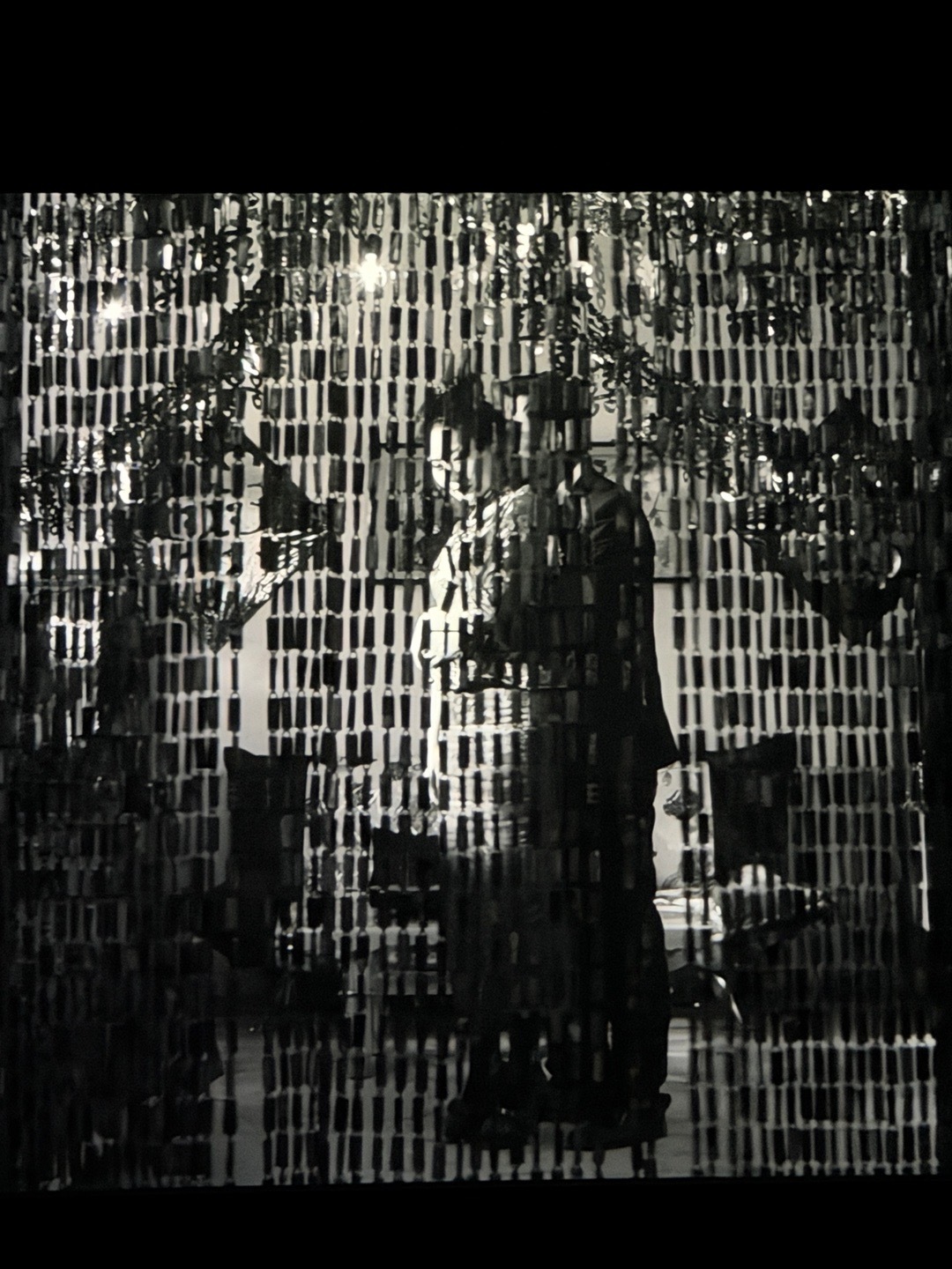 去看了杨福东的《香河》，挺震撼的，我觉得北方生活过的8090后都推荐去看，有能唤