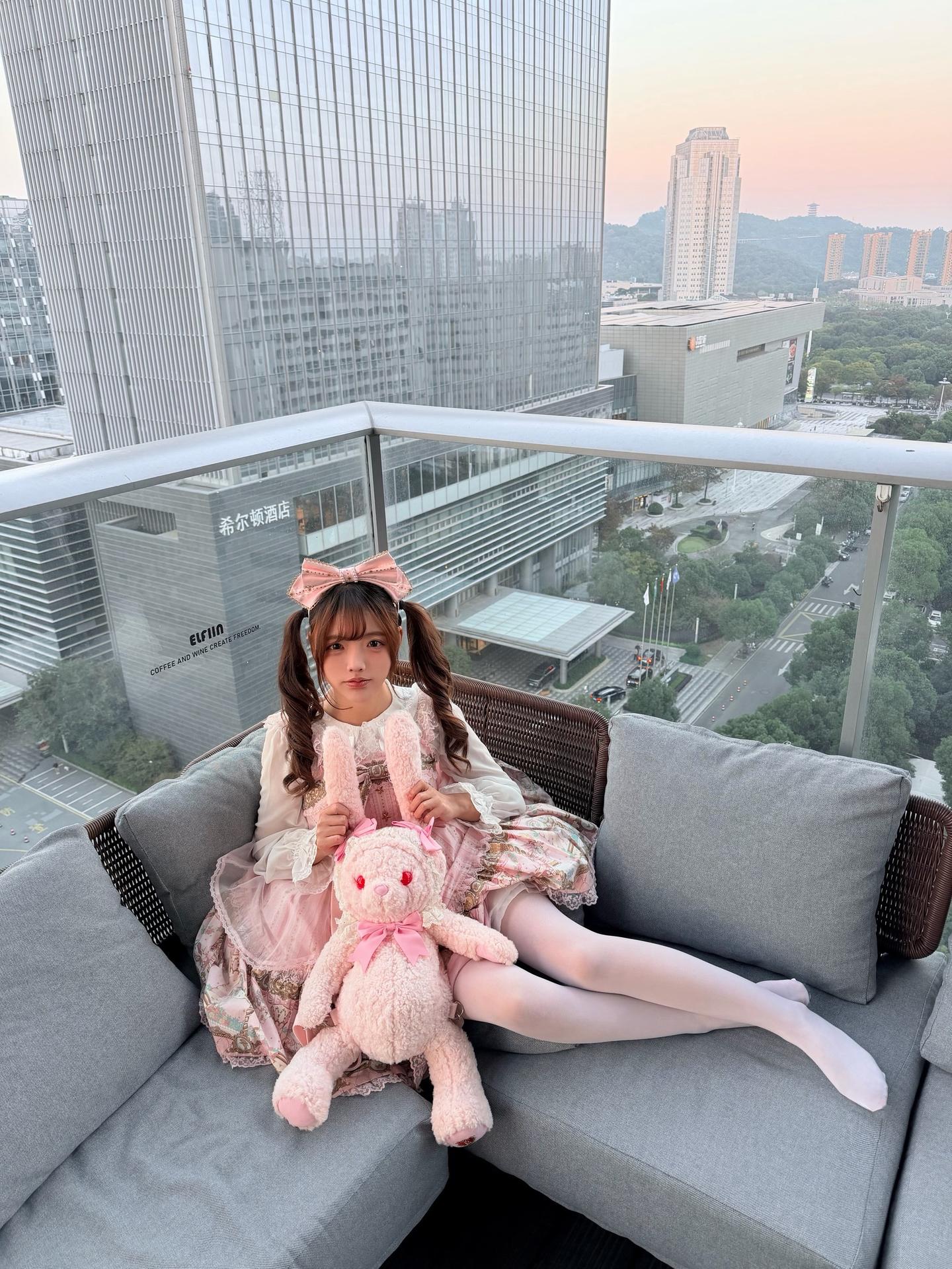 玩个游戏就谈上恋爱的你们到底有没有好好在玩游戏