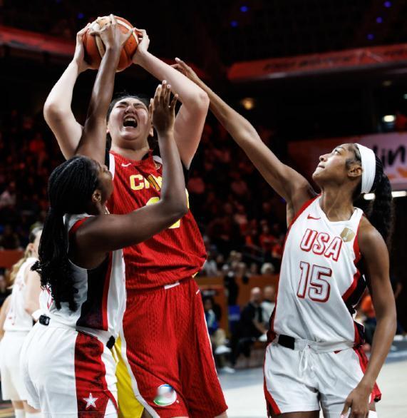 中国女篮61-94美国，这场比赛不得不说的8点：
1.输球是在意料之中的，估计赛