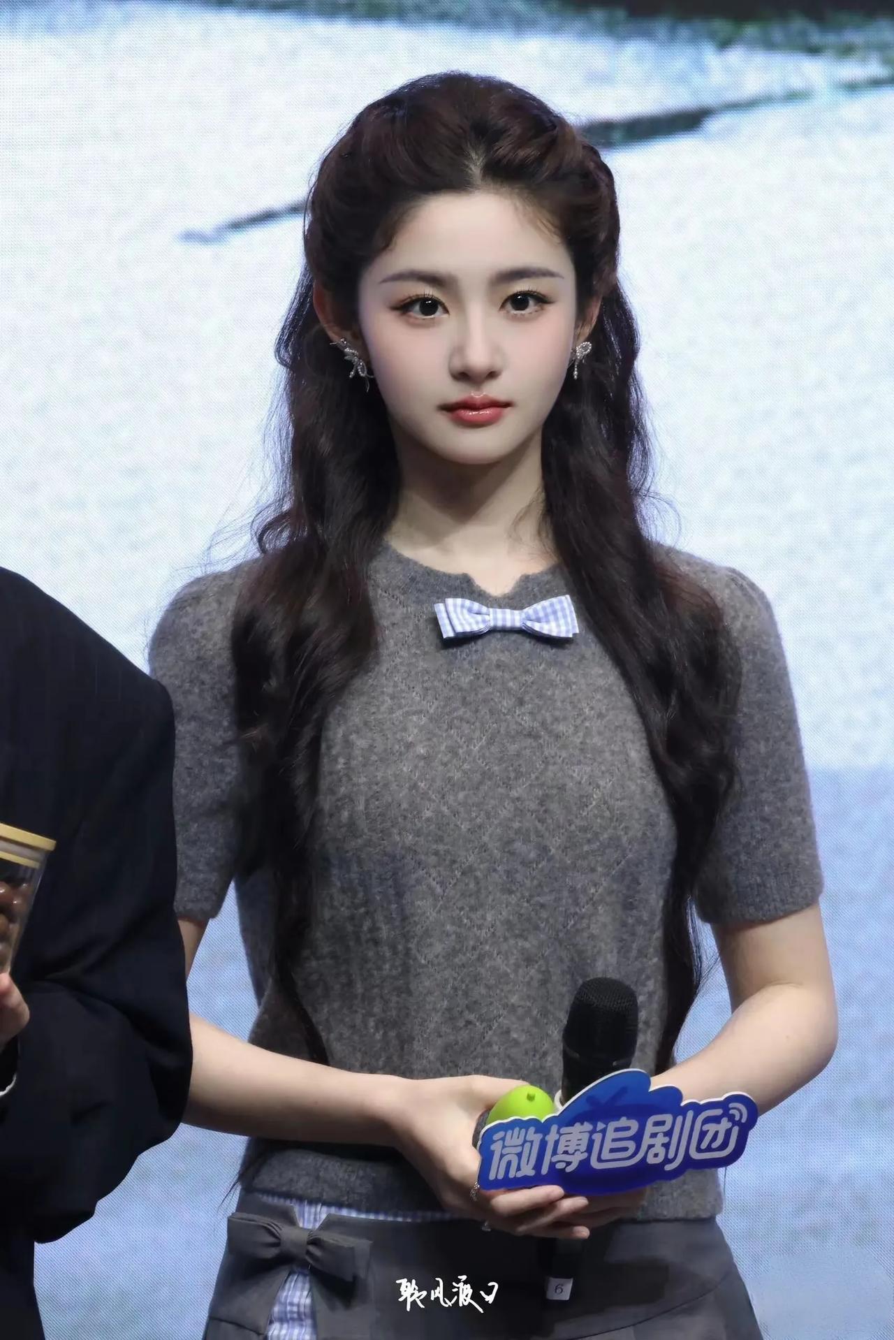 两年前还被群嘲长得丑的赵晴如今竟然这么美了，于正的眼光也太毒辣了，她不会是下一个