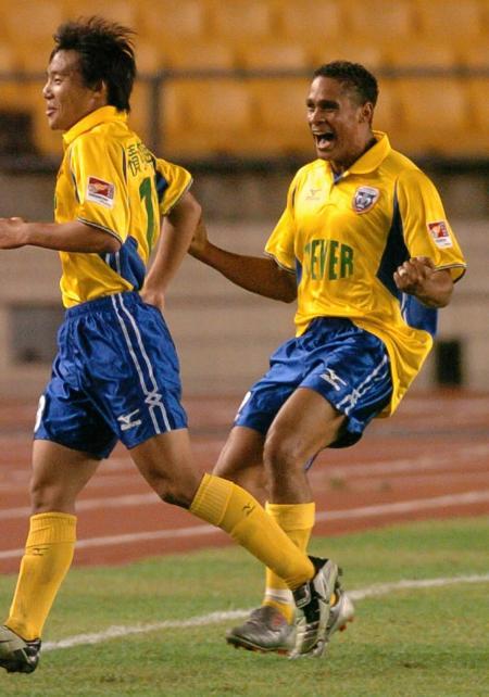 被低估的川足救星！瑞典前锋中国留痕后，在欧洲狂揽3座金靴封神

谁还记得？200