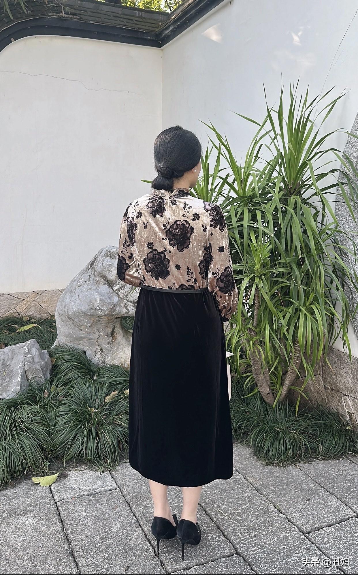 成熟稳重的美女你喜欢吗?成熟稳重的美女，谁能不爱呢？她们就像一坛陈年佳酿，越品越