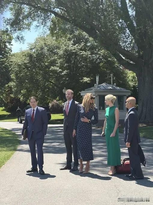 鲁比奥能来完全是因为他安全顾问以及国务卿的身份，当然了我们也不会纠结制裁这道命令