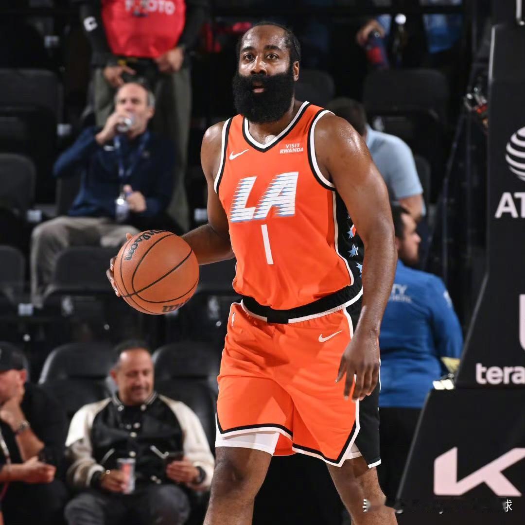 『就在今天！NBA 传来多则快船队最新消息』

1、5 连败的快船坐镇主场迎战约