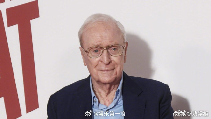 92岁迈克尔凯恩复出92岁正是闯的年纪 据外媒，于2023年宣布息影的迈克尔·凯