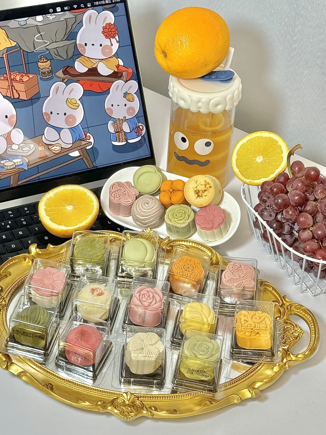 我妈夸我比去年会买月饼！！！