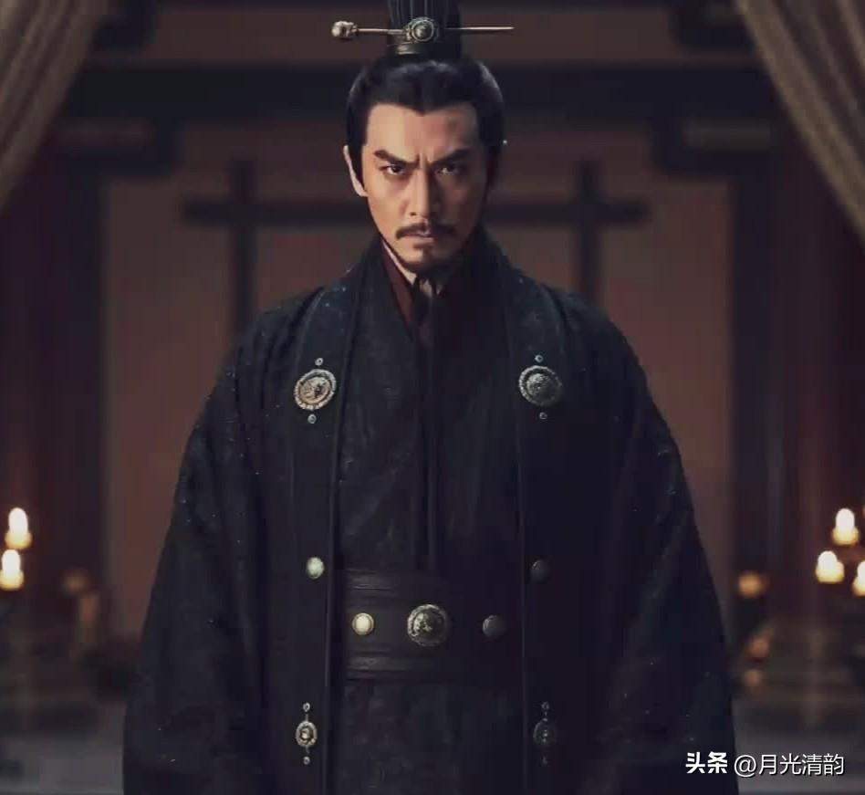 公元254年九月十九日，司马师用郭太后的名义召集文武百官，宣称：“皇帝曹芳荒淫无