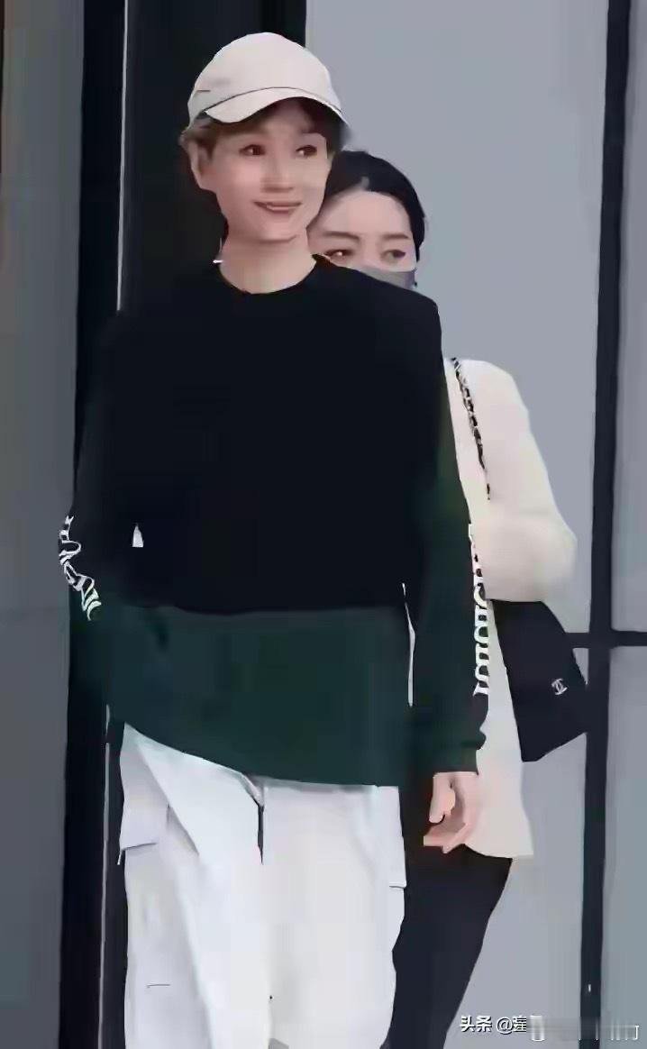 不知不觉这位女神也都已经63岁了，看起来像40岁出头，越老越娇艳 