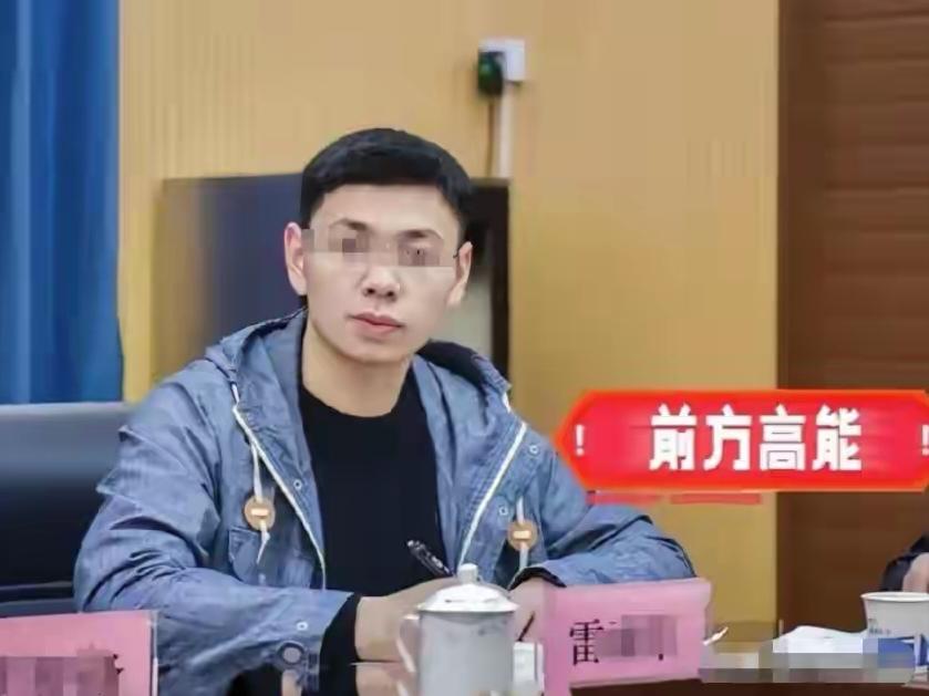 长沙霸占车位的彭女士停职只是开始，央视怒批后，拱火的男友身份被扒，网友喊话一并严