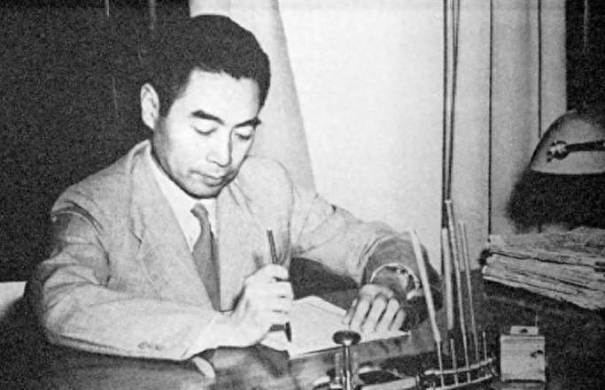 1950年毛主席亲自接见清朝禁卫军大臣并为其安排职务，对方感动落泪：知我者主席也
