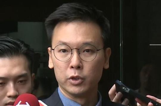 国民党“立委”王鸿薇2023年12月28日公布一段录音档，质疑“行政院长”卓荣泰