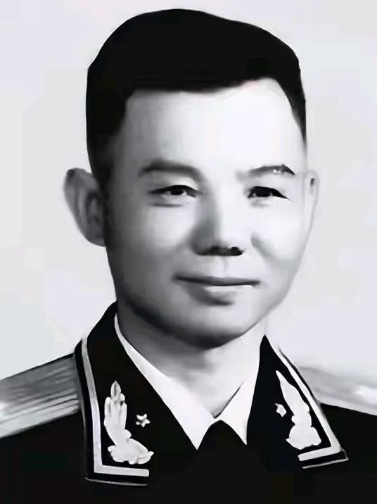 肖永银1967年担任南京军区装甲兵司令员时，曾经奉首长许世友之命，做出一个大胆之