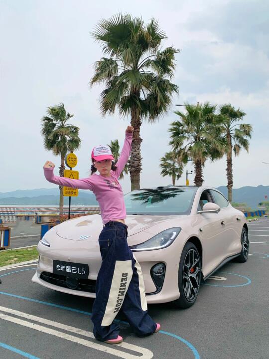 等一个绝美日落🌅🌴🚙