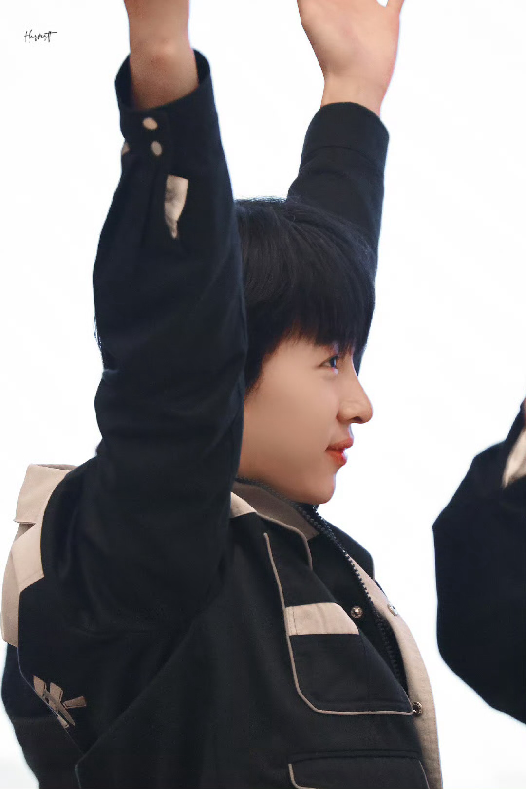 卓沅 💜 卓沅的沅气日常 我再想想这个问题怎么回答欧耶✌🏻！我答对了，我太棒