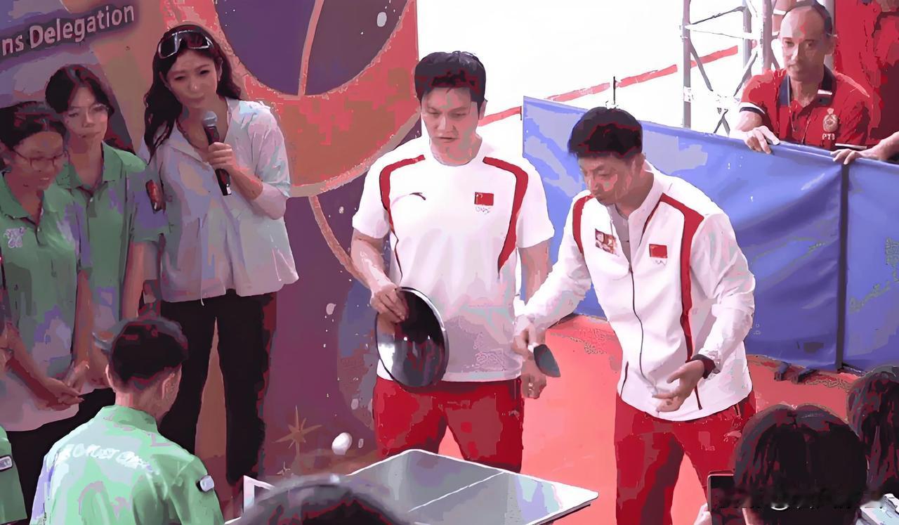 马龙拿铲子樊振东锅盖难道是“厨艺大比拼”吗？

在8月30日的巴黎奥运会中国内地