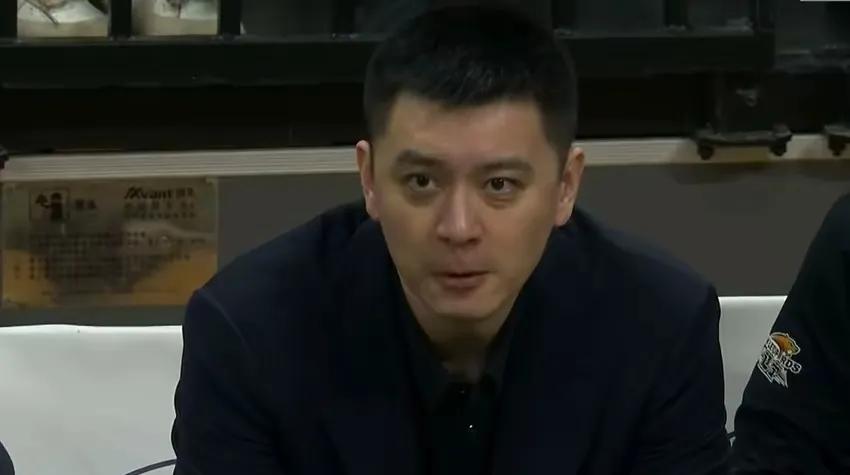 杨鸣吃老本吃的消耗殆尽！广厦3-0横扫辽宁！考验辽宁队管理层的时候到了，3大重振