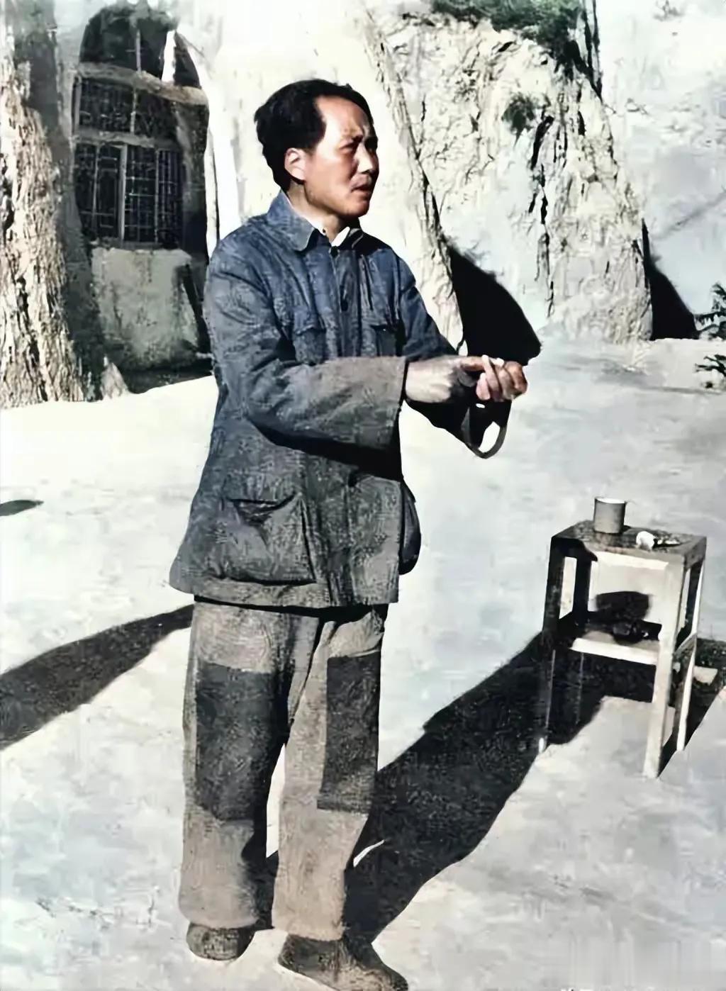 伟大的民族主义者永垂不朽！
什么叫导师？
就是说过的话，在当时来看不一定有人理解