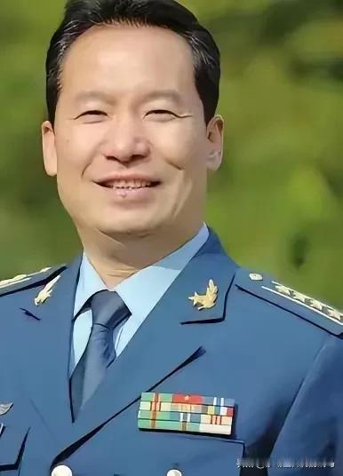 1987年，试飞员徐勇凌的歼6战机失控，惊险跳伞后，他跌入了荒无人烟的大山深处，