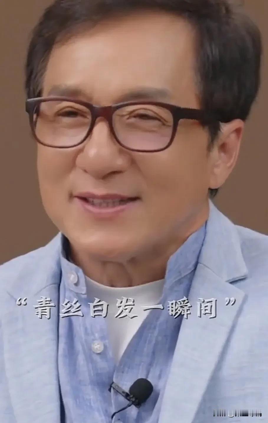 青丝白发一瞬间，
年华老去向谁怜。
春风若有怜花意，
可否许我再少年？
71岁的