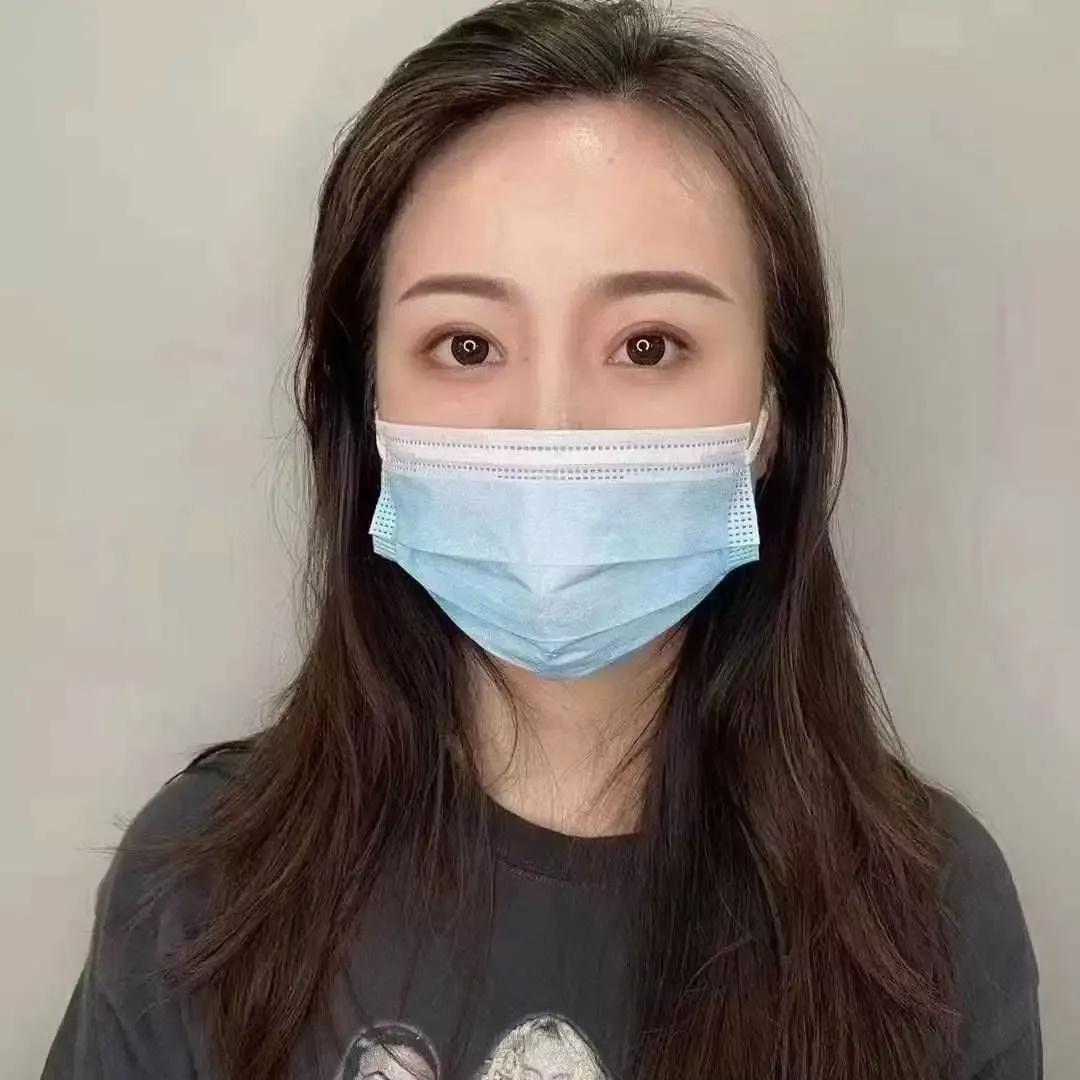 很多人说我傻，有钱干嘛给村里，还是白给，得到的不过是村里人念你一声好，没有实际意