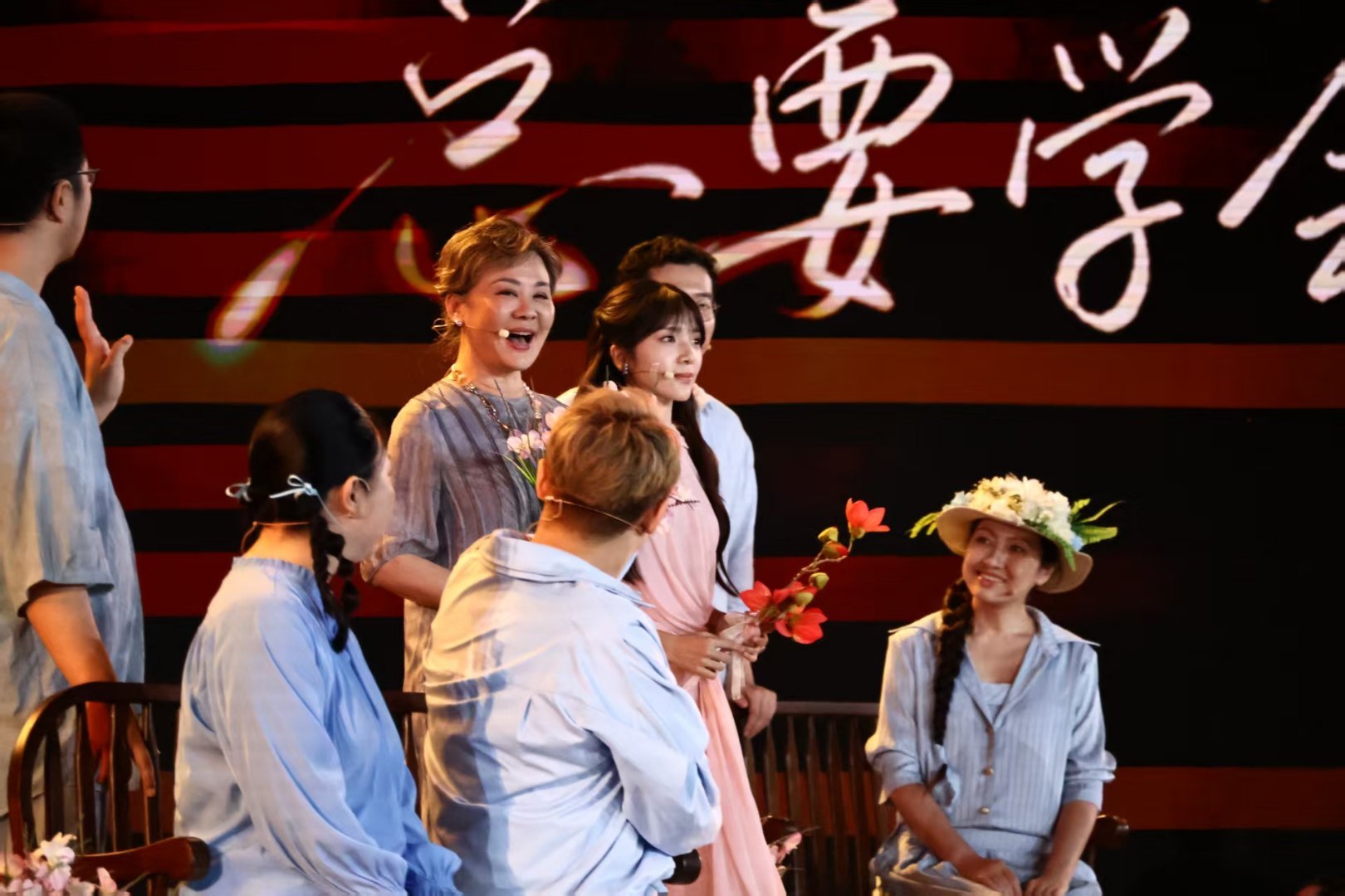 【南枝木生又相见】李思潼王彦桐把木棉花带到百花奖是阿公和南枝！第38届大众电影百