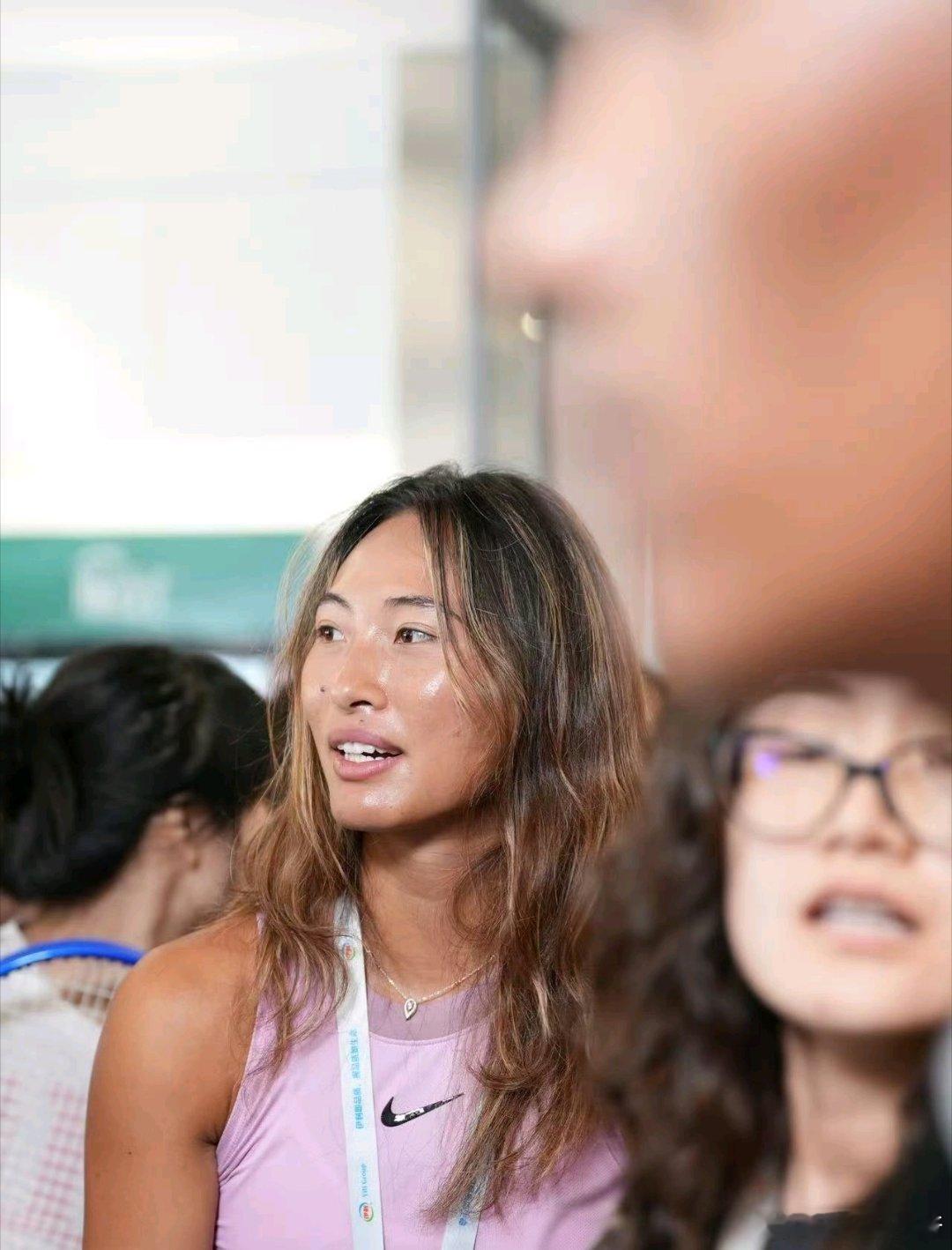 我文今天伊利的活动扫楼[心][心]郑钦文的郑在进行时 ​​​