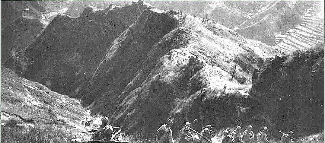 1938年，500日军屠村后沿山沟撤退，25岁团长率部狂奔25公里设伏，一夜全歼