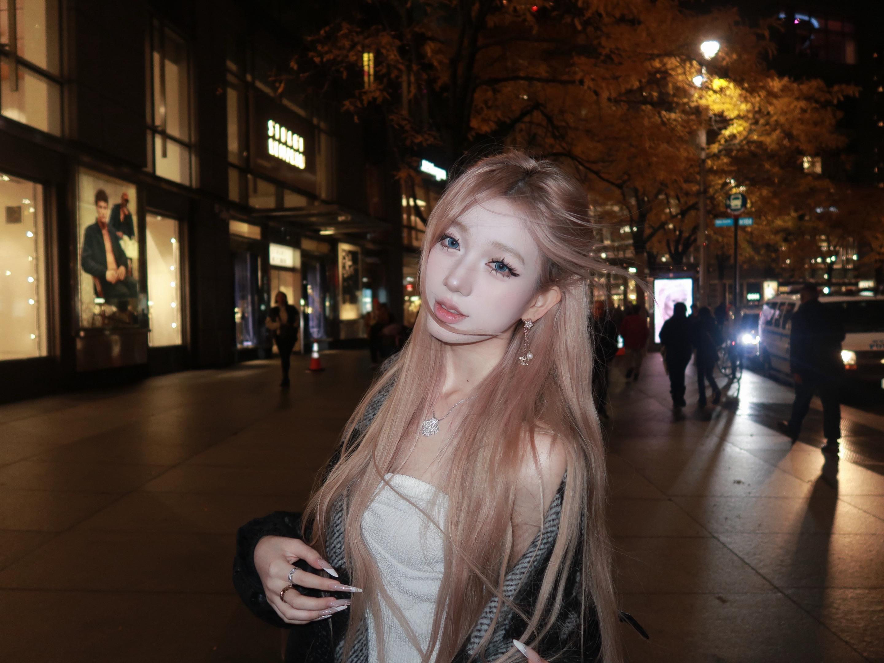 我爱你 我爱的很透明 像是玻璃